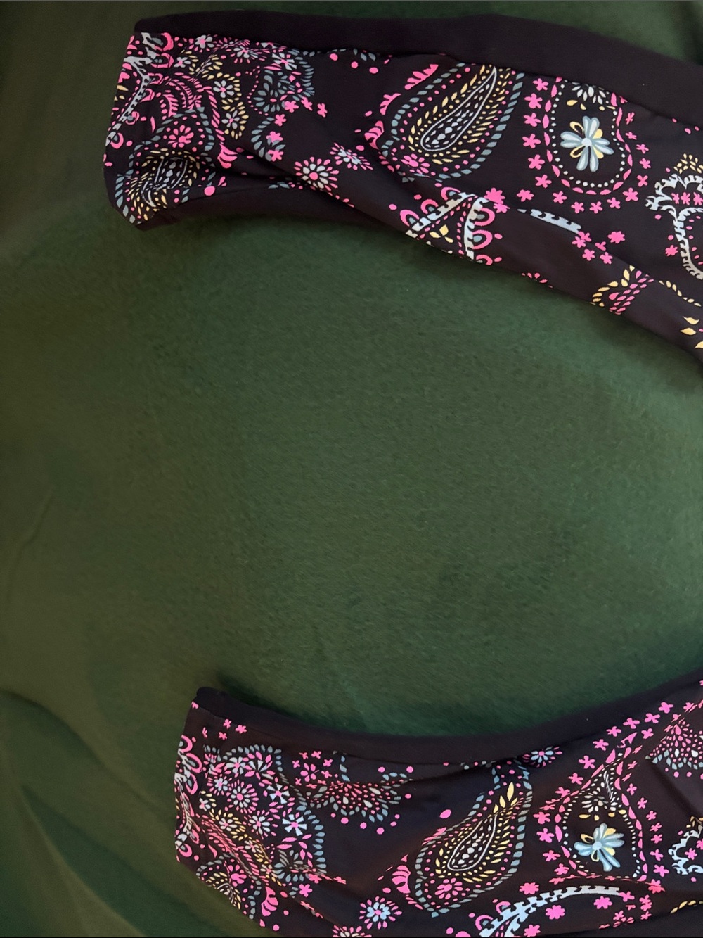 Black Paisley Active Capris with Pink & Aqua Accents small or medium - Picture 2 of 4